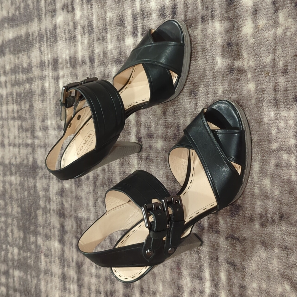 Coach black strappy sandal - Picture 2 of 7